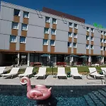 Ibis Styles Nord Valmy Szálloda 4*