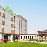 Ibis Styles Nord Valmy Szálloda 4*