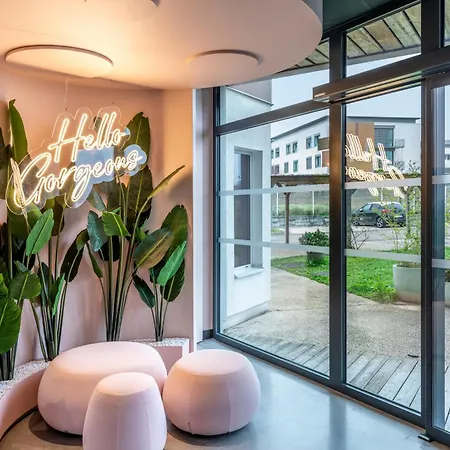 Ibis Styles Nord Valmy 4* ديجون