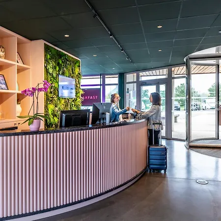 Ibis Styles Nord Valmy 4*