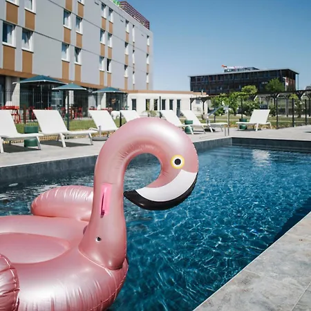 Ibis Styles Nord Valmy Hotell 4*