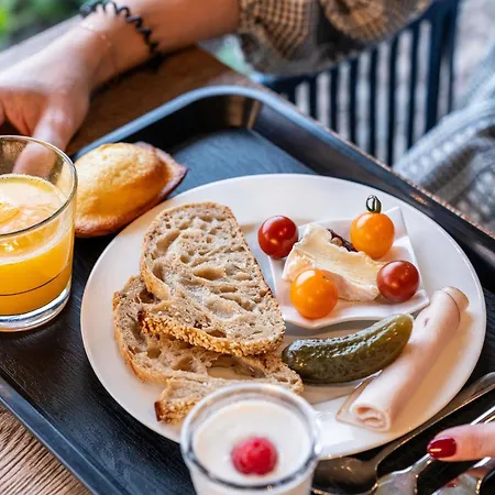 Ibis Styles Nord Valmy Szálloda 4*