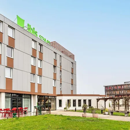 Ibis Styles Nord Valmy Ξενοδοχείο 4*