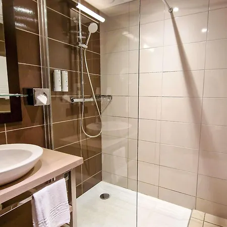 Ibis Styles Nord Valmy Ντιζόν