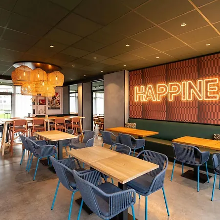 Ibis Styles Nord Valmy Hotel