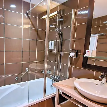 Ibis Styles Nord Valmy 4* Ντιζόν