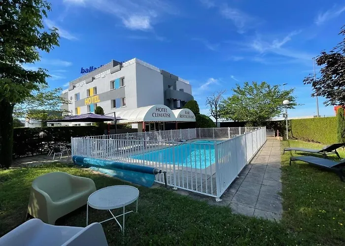 Ibis Styles Nord Valmy 酒店 4*