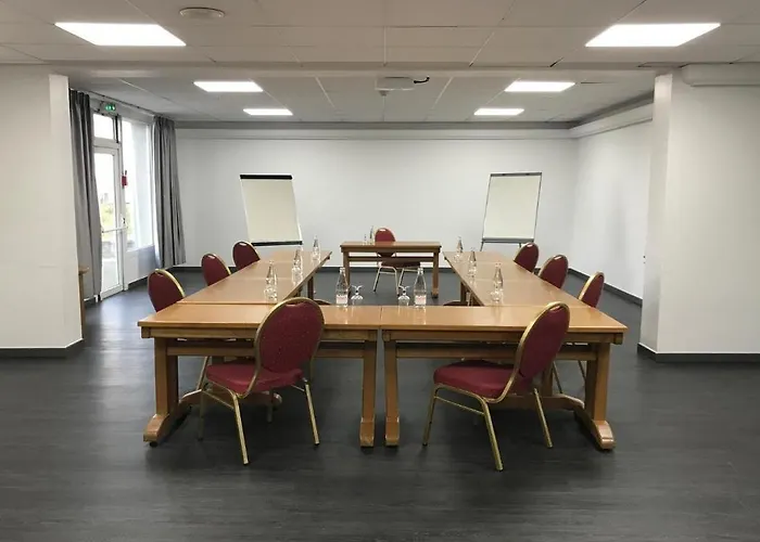 Otel Ibis Styles Nord Valmy 4*