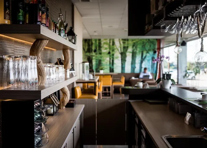 מלון Ibis Styles Nord Valmy 4*